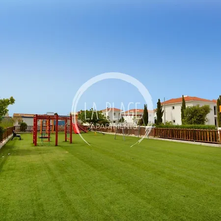♥ Sunny&cozy Family ★ Walk To The Beach☼ Apartment Paralimni