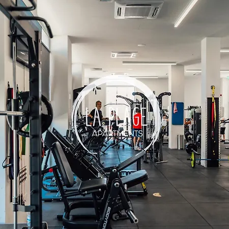 아파트 ♥ Sunny&cozy Family ★ Walk To The Beach☼