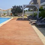 Sunnycozy Family Walk To The Paralimni