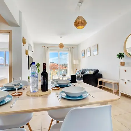 ♥ Sunny&cozy Family ★ Walk To The Beach☼ Paralimni