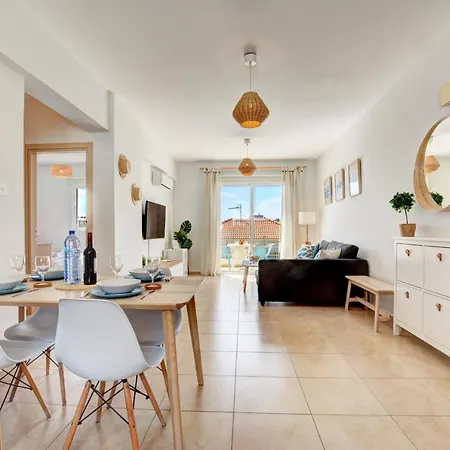 ♥ Sunny&cozy Family ★ Walk To The Beach☼ * Paralimni