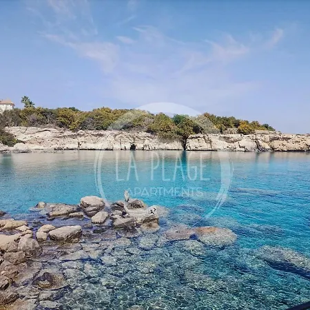 ♥ Sunny&cozy Family ★ Walk To The Beach☼ شقة