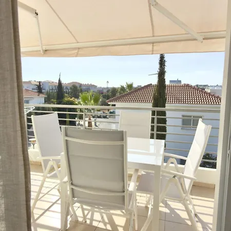 Apartment Sunnycozy Family Walk To The Paralimni