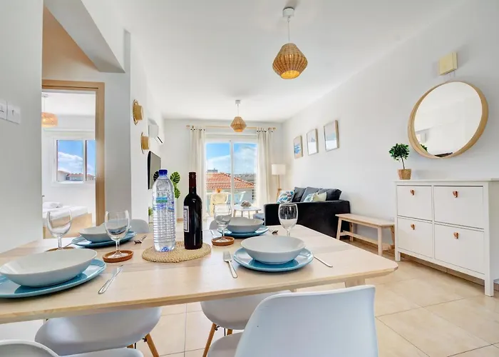 ♥ Sunny&cozy Family ★ Walk To The Beach☼ Paralimni