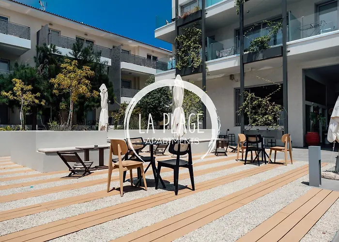 Apartamento ♥ Sunny&cozy Family ★ Walk To The Beach☼ Paralimni