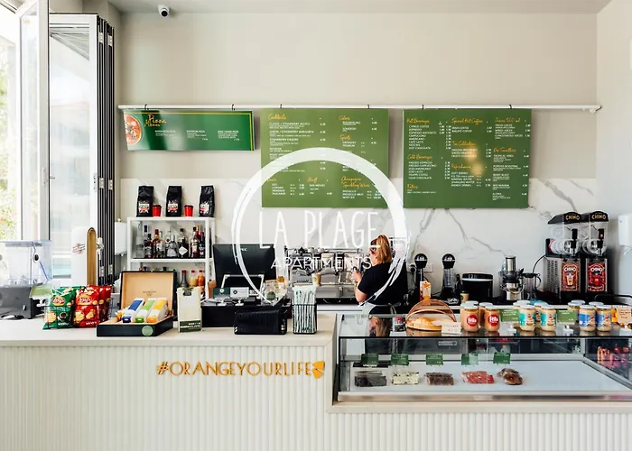 ♥ Sunny&cozy Family ★ Walk To The Beach☼ Apartamento Paralimni