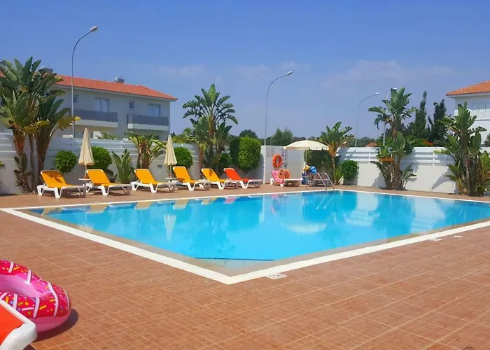 ♥ Sunny&cozy Family ★ Walk To The Beach☼