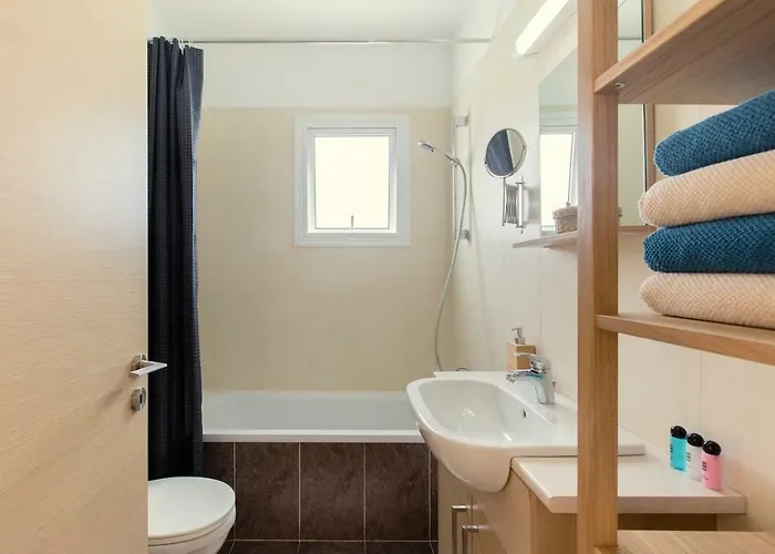 ♥ Sunny&cozy Family ★ Walk To The Beach☼